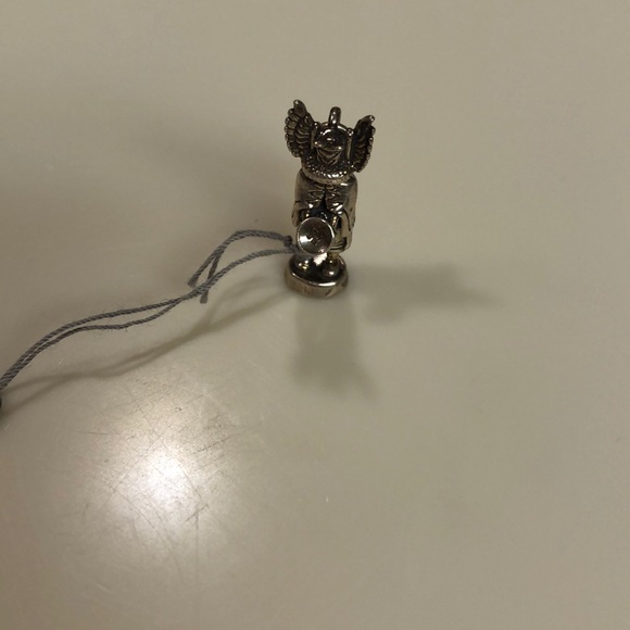 Lot of 10 sterling silver charms. - Picture 6 of 7